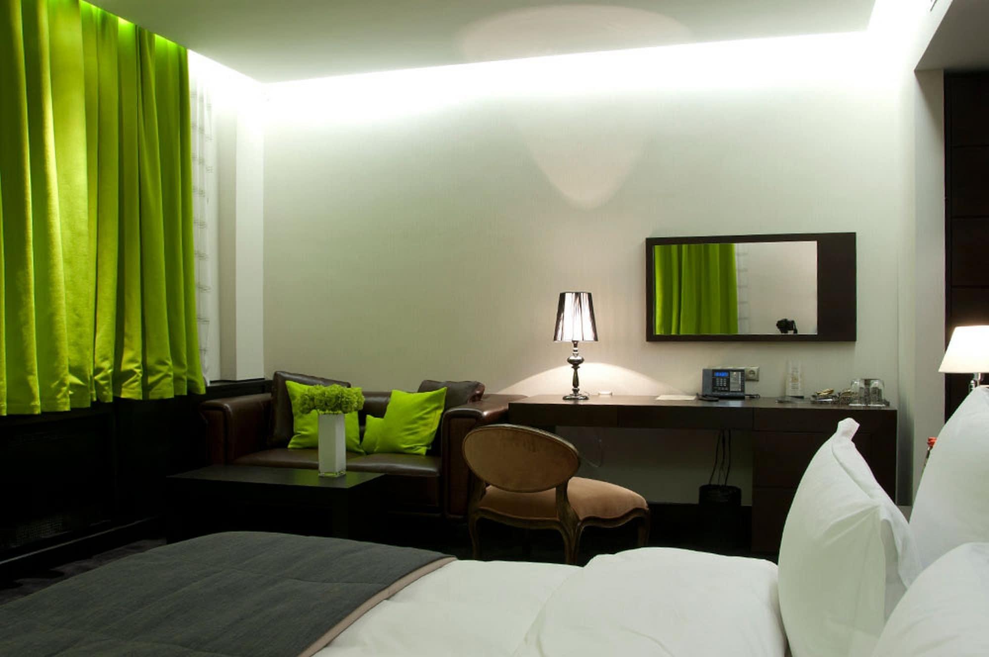 אלמטי Donatello Boutique Hotel מראה חיצוני תמונה