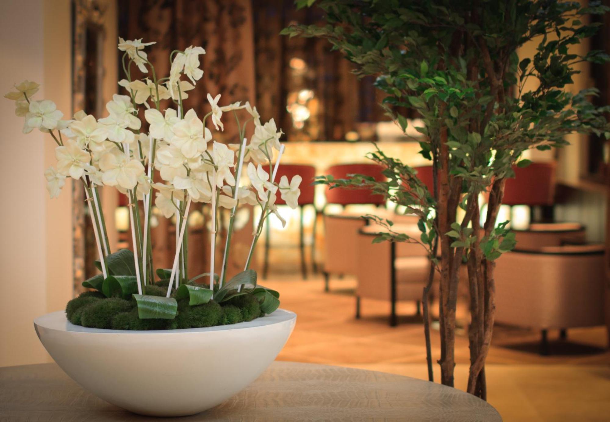 אלמטי Donatello Boutique Hotel מראה חיצוני תמונה