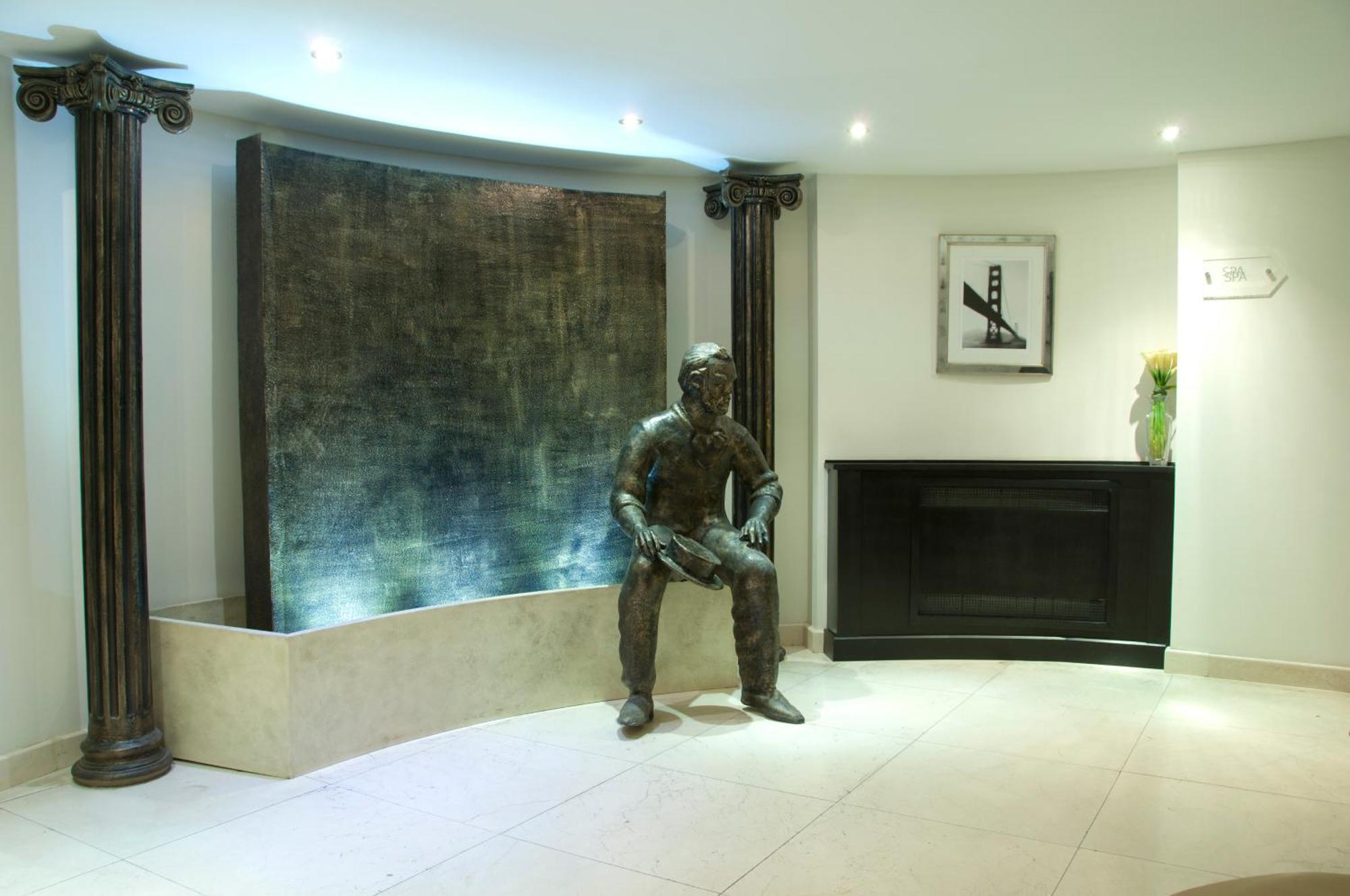 אלמטי Donatello Boutique Hotel מראה חיצוני תמונה